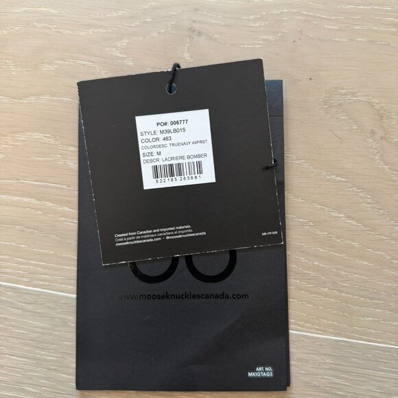 Moose Knuckles Women's Ladriere Bomber Jacket Size M in True Navy - Picture 7 of 7